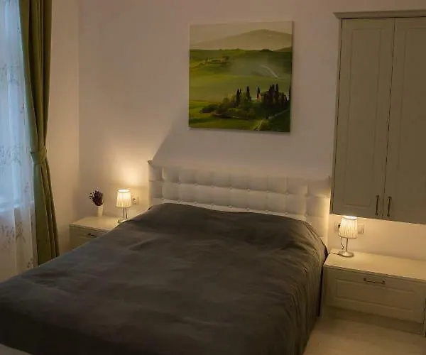 Sunny November 아파트