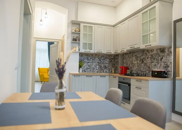 Sunny November * 브라쇼브